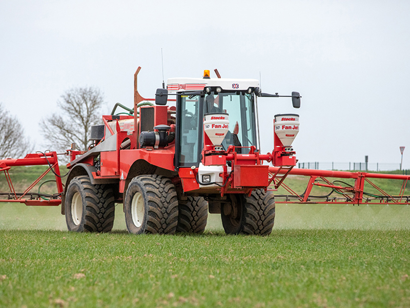 Fan Jet Duo on Bateman sprayer